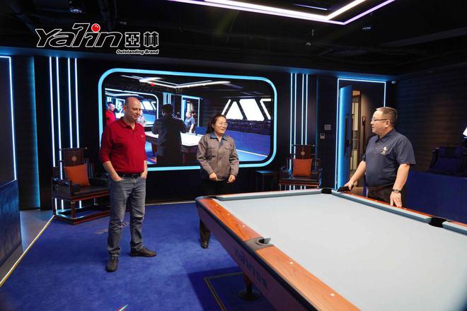 国际台球和斯诺克联合会秘书长迈克尔·阿尔库里莅临亚林体育集团(图3)