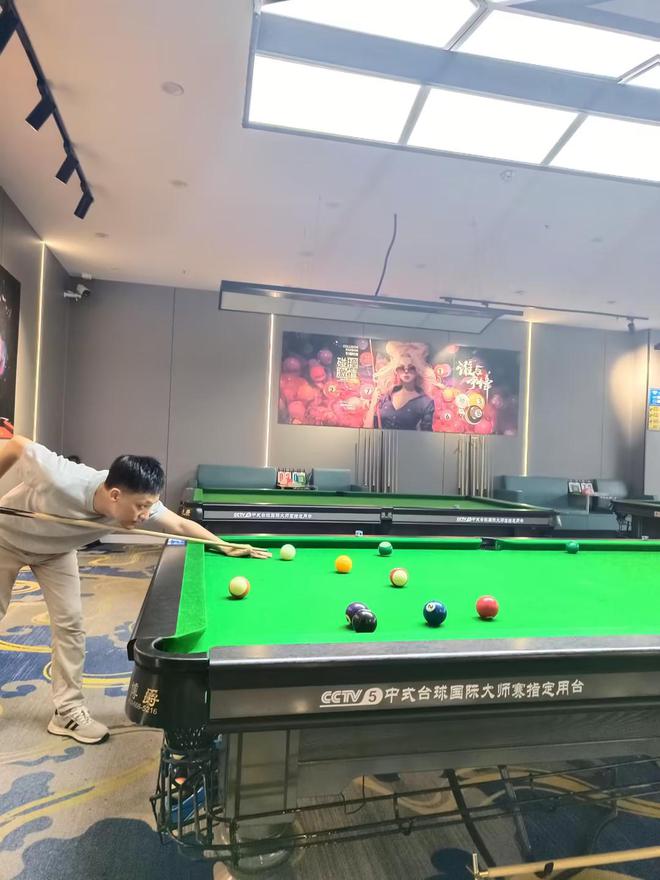 2025年想创业开台球厅大家觉得有发展前景吗？(图1)