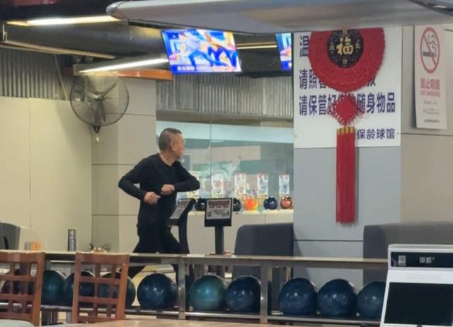 欧登谢幕上海专业保龄球馆将仅剩4家曾经风靡一时现在无人问津？节假日满员！有80+岁爷叔每日开车去打球(图7)