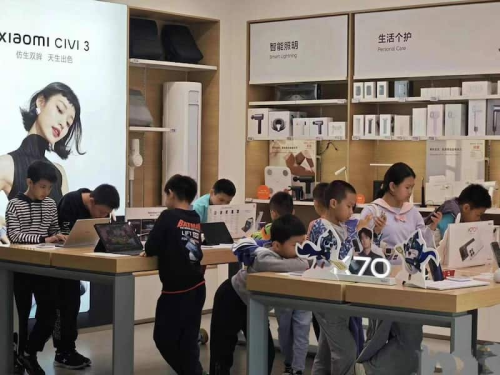 一夜变脸的“游戏天堂”攻陷中年男人(图10)