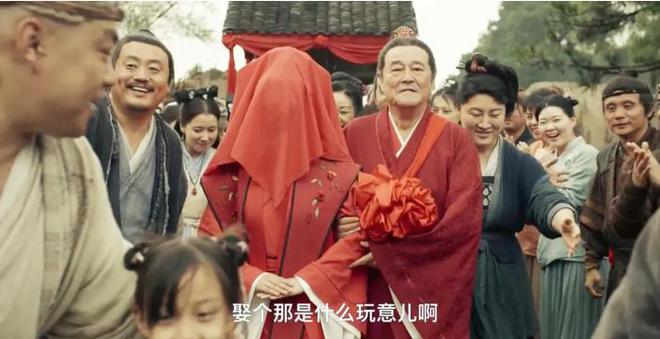 演技敷衍、尴尬油腻却尬吹“演技炸裂”这3位“老戏骨”凭啥(图3)