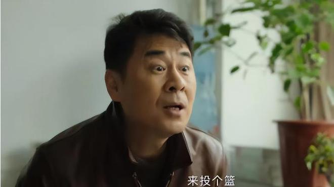 演技敷衍、尴尬油腻却尬吹“演技炸裂”这3位“老戏骨”凭啥(图14)