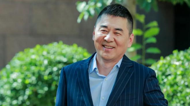 演技敷衍、尴尬油腻却尬吹“演技炸裂”这3位“老戏骨”凭啥(图15)