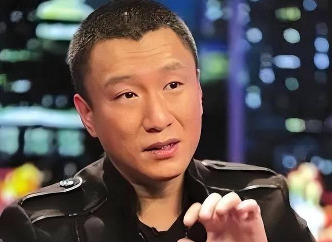 演技敷衍、尴尬油腻却尬吹“演技炸裂”这3位“老戏骨”凭啥(图32)