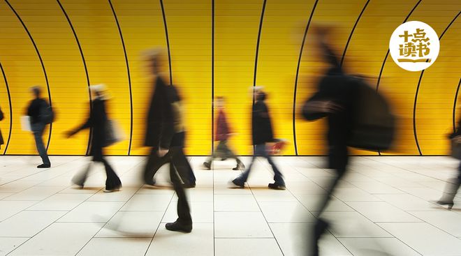第一批“返乡潮”来袭：卷不动的中年人提前回家过年(图6)