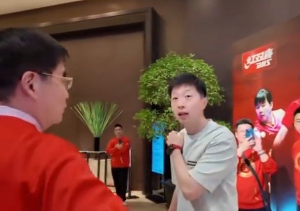 多哈世乒赛器材亮相！马龙惊讶球桌配色地胶和比赛用球也引热议(图3)