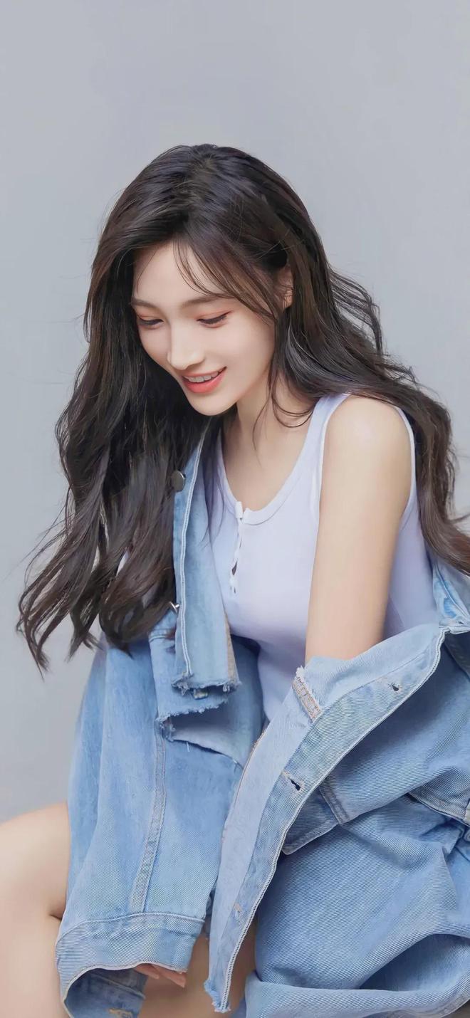 美女裸体APPV(图1)