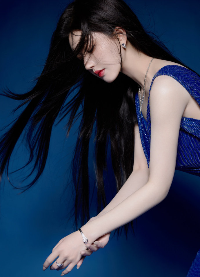 国内在线视频精品一区美女(图1)