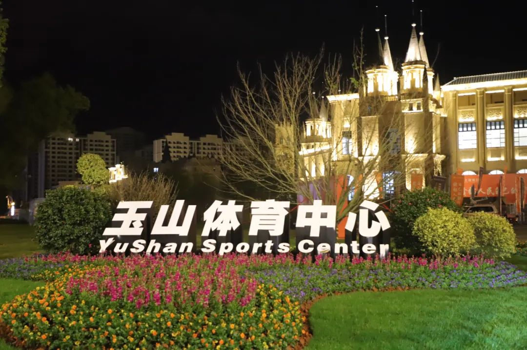 中式台球中国公开赛男子组资格赛挥杆开赛(图1)