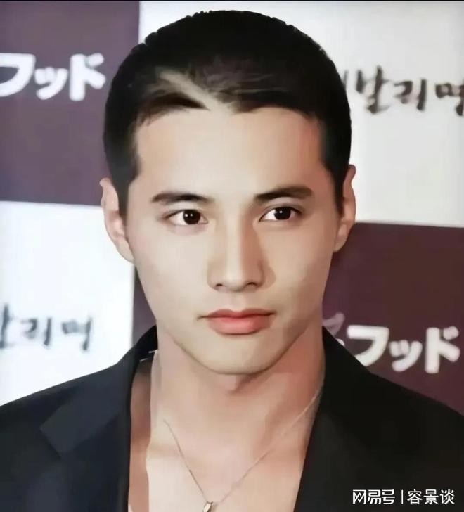 亚洲男人的颜值一直靠这几位支撑黎明已经老了严宽还能撑多久(图28)