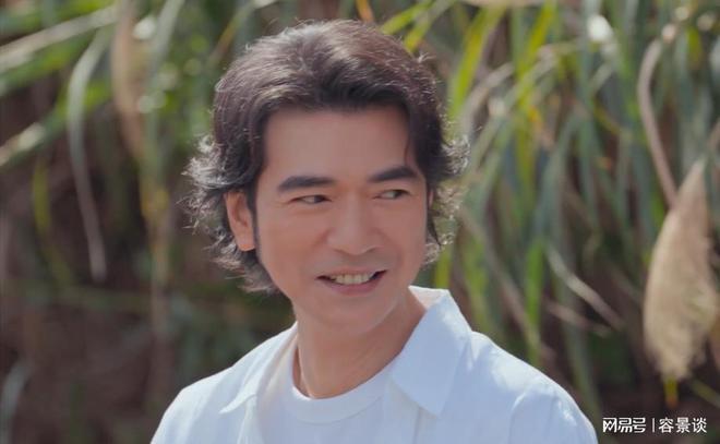 亚洲男人的颜值一直靠这几位支撑黎明已经老了严宽还能撑多久(图8)