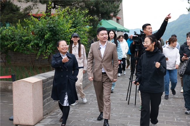 北京昌平2024-2025“利百文台尼”独牙传奇中式九球全球总决赛开幕(图12)