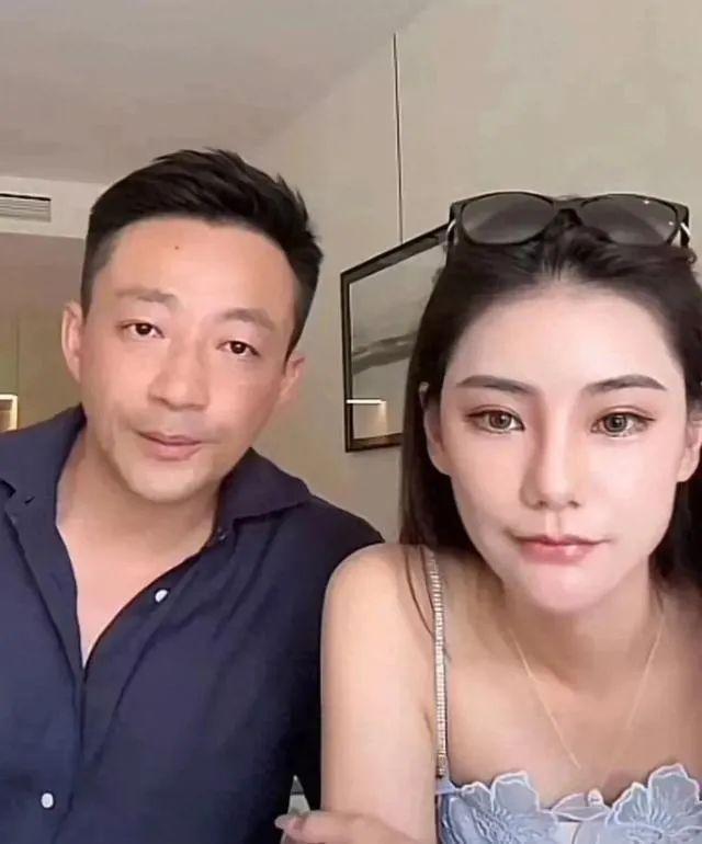 汪小菲马筱梅小别胜新婚街头互动宠溺有爱为孩子又飞台北(图6)