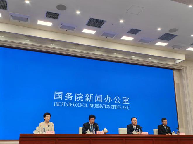 链博会如何体现绿色办展？中国贸促会答每经：提高绿电使用率倡导循环使用展览材料避免过度装修(图1)