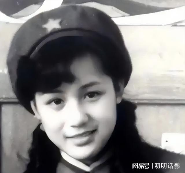 她长得太美被导演据为己有同居27年无名无分年仅63岁不治身亡(图5)