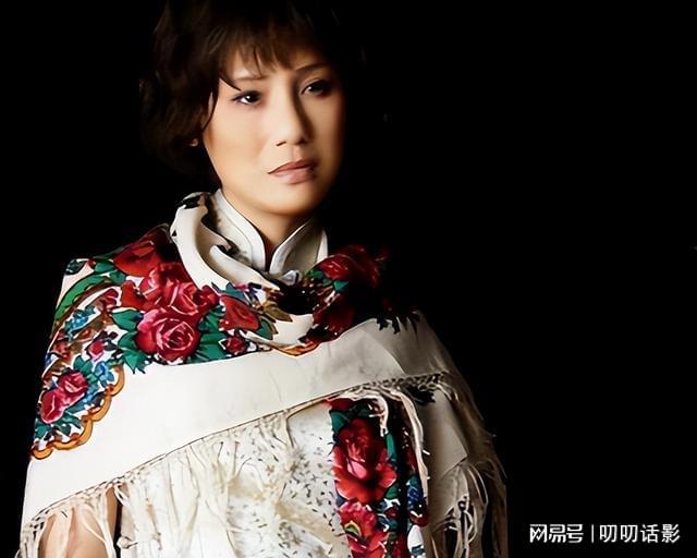 她长得太美被导演据为己有同居27年无名无分年仅63岁不治身亡(图13)