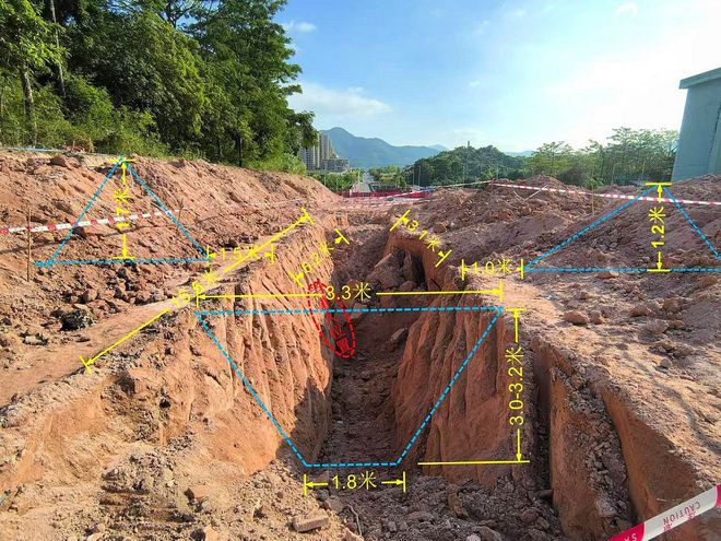 土方坍塌致测量员身亡惠州大亚湾龙山十路工程10·28事故查明(图2)