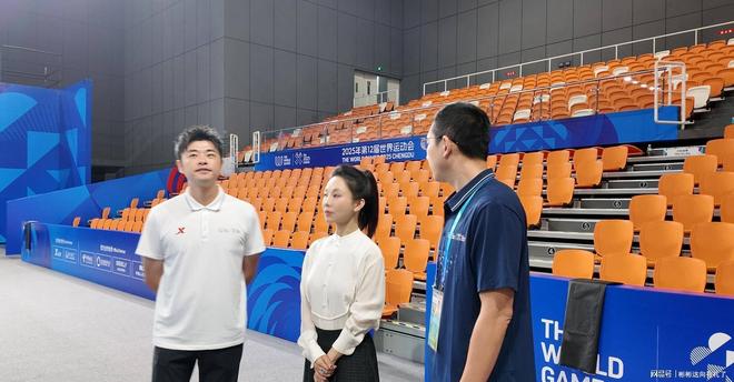 潘晓婷探访成都世运会台球氛围引热议。(图1)