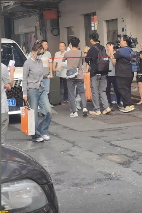 赵心童落地深圳小区设施老旧环境脏乱差直言能吃家乡菜很开心(图4)