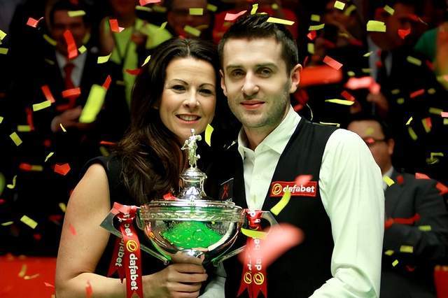 塞尔比在2025斯诺克英锦赛封王的背后是妻子挽救了其职业生涯(图1)