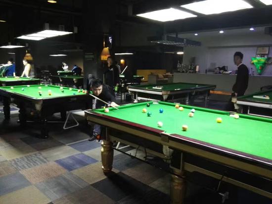 TrendForce：2025年Q3全球OLED显示器出货644万台同比增65%(图1)